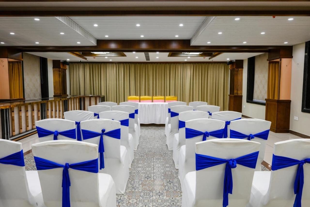 The Shivalik Hotel Bhubaneswar Exterior foto