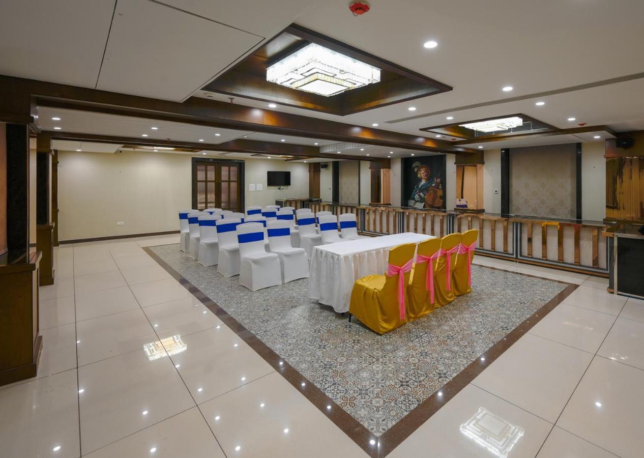 The Shivalik Hotel Bhubaneswar Exterior foto